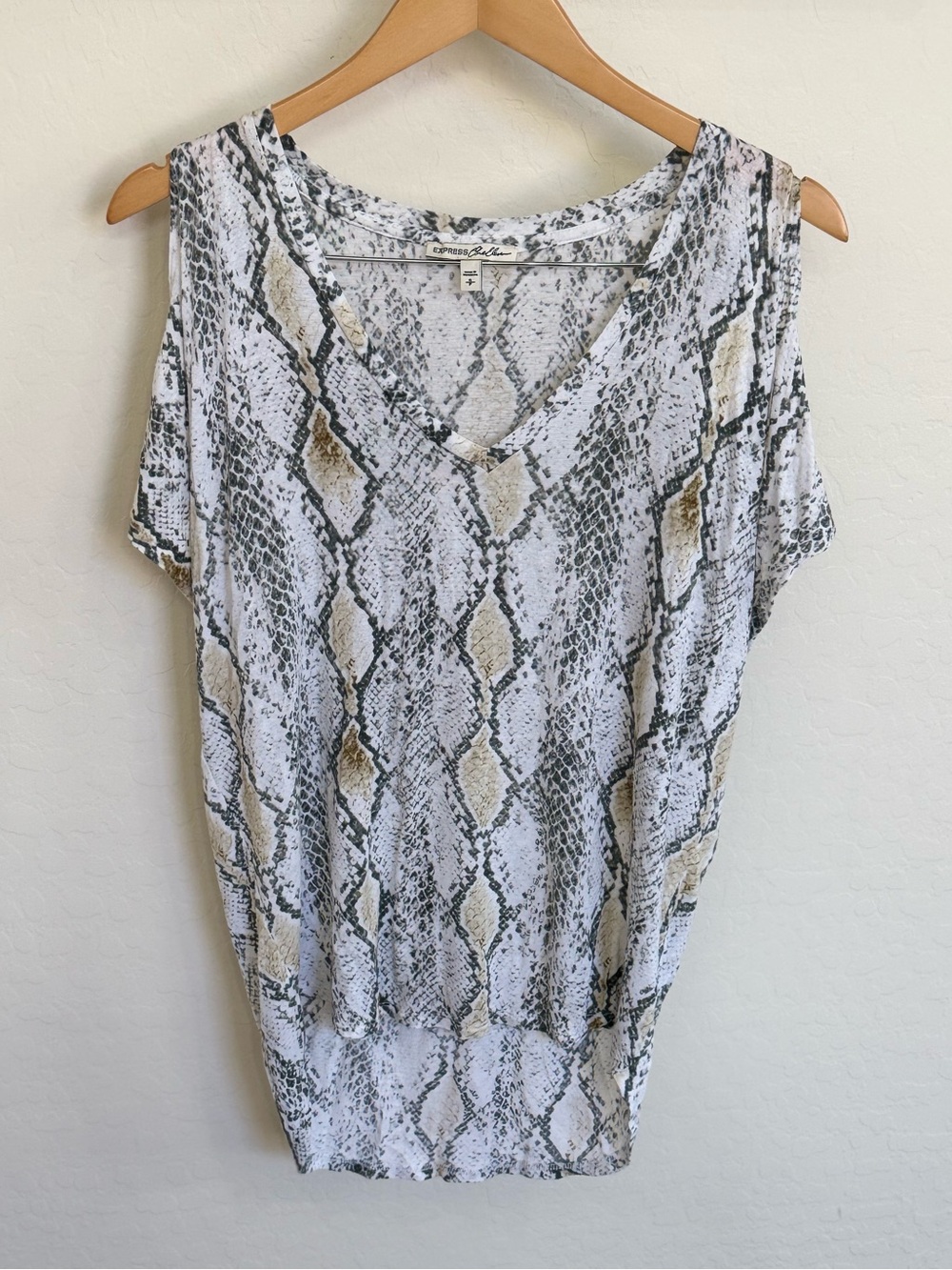 Express Open Shoulder V-Neck Snakeskin Print Neutral Top Small Edgy Boho Casual